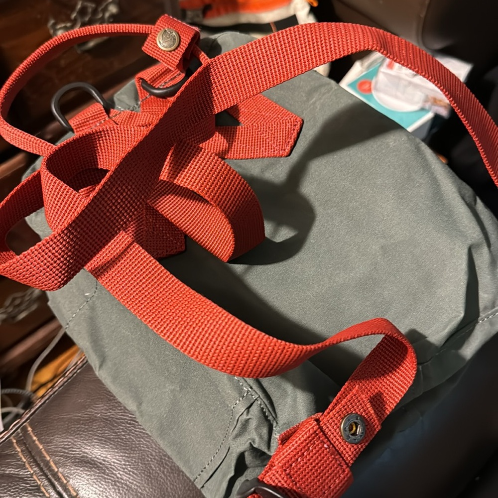 Fjallraven Kanken mini vintage green and red logo backpack - Picture 14 of 16